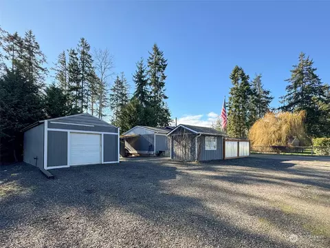 Exterior - 31 Daisy Ln, Sequim, WA 98382 photo 8 of 12