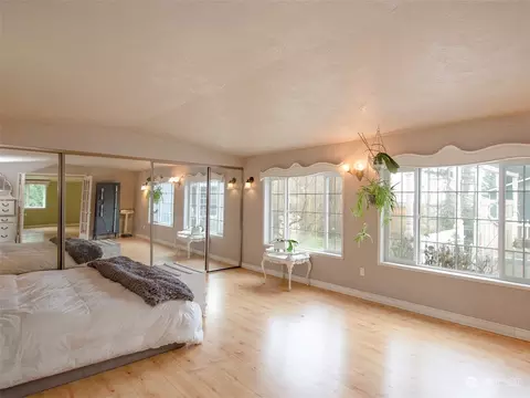 Bedroom - 31 Daisy Ln, Sequim, WA 98382 photo 3 of 6