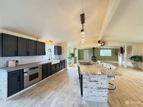 Kitchen - 31 Daisy Ln, Sequim, WA 98382 photo 2 of 3
