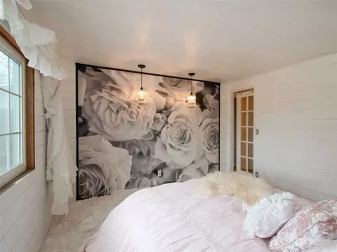 Bedroom - 31 Daisy Ln, Sequim, WA 98382 photo 6 of 6