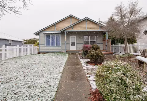 4770 N Golf Course Dr, Blaine, WA 98230