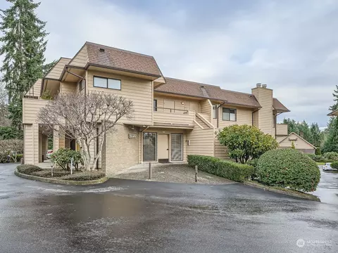 912 S 248th St #14, Des Moines, WA 98198