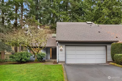 1745 159th Ave NE #4, Bellevue, WA 98008