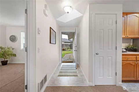 824 90th St SW, Everett, WA 98204 photo 2
