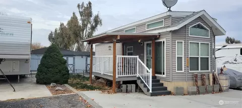 7037 Highway 262 E #25, Othello, WA 99344