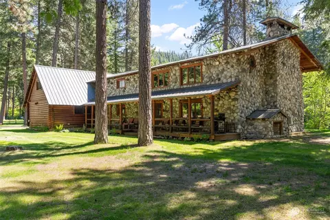 108 Chiwawa Lodge Ln, Leavenworth, WA 98826