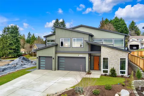 10032 NE 196th Pl, Bothell, WA 98011