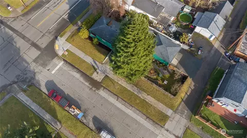 View/Area - 2502 19th St, Everett, WA 98201 photo 5 of 5