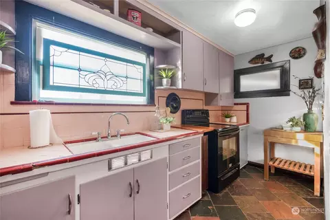 Kitchen - 2502 19th St, Everett, WA 98201 photo 1 of 1