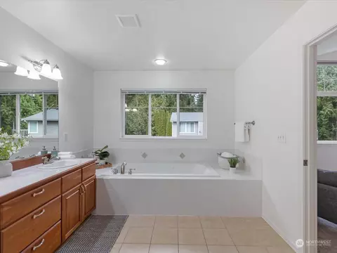 18040 92nd Ave NE, Bothell, WA 98011 photo 24