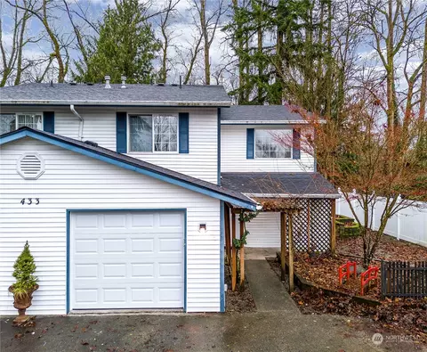 433 S Lewis St #D, Monroe, WA 98272