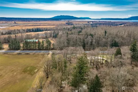 1 Slater Rd, Ferndale, WA 98248