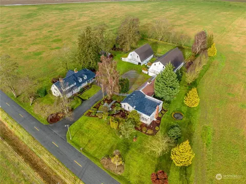 20073 Dahlstedt Rd, Burlington, WA 98233