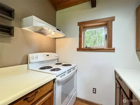 Kitchen - 253 Sylvan Ridge Rd, Sequim, WA 98382 photo 3 of 3