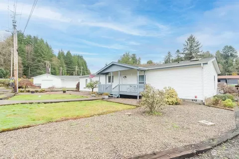 55 2nd St, Cathlamet, WA 98612