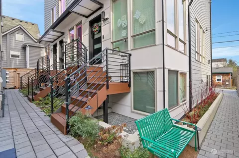 5610 14th Ave NW #B, Seattle, WA 98107