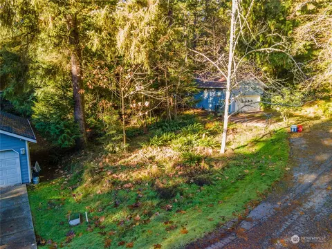 4 Ravenwood Ct, Bellingham, WA 98229