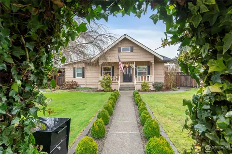 1319 Sumner Ave, Sumner, WA 98390 photo 3