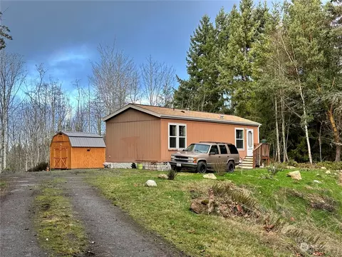 26 Deer Park Ln, Port Angeles, WA 98362