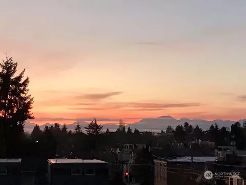6025 22nd Ave NW, Seattle, WA 98107