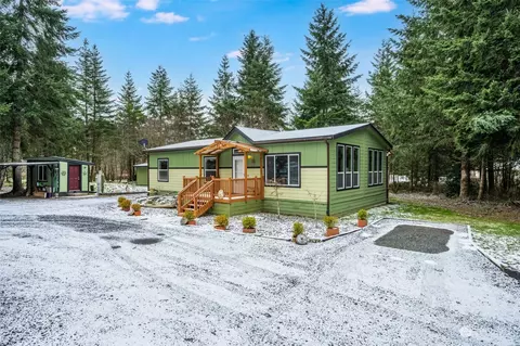 136 Wandering Ln, Winlock, WA 98596
