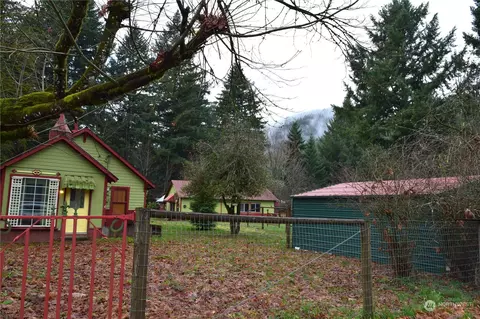 173 Young Rd, Randle, WA 98377