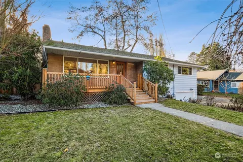 327 NW 189th St, Shoreline, WA 98177