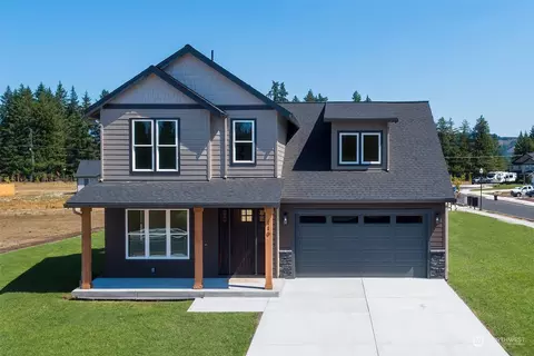 110 Amellia St, Castle Rock, WA 98611