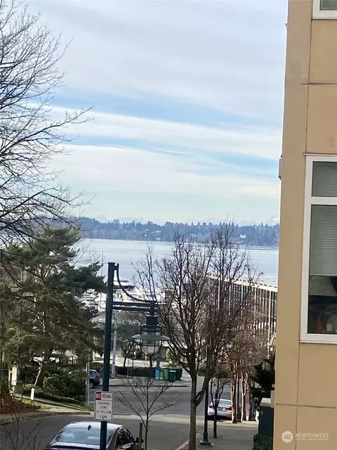 109 2nd St S #226, Kirkland, WA 98033