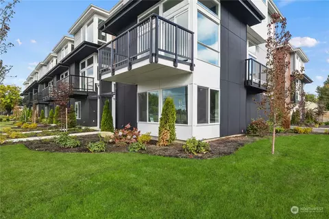 1200 Harrington Ave NE, Renton, WA 98056