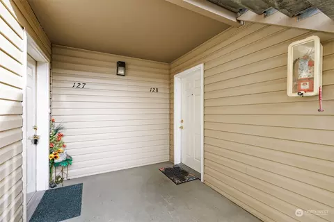 639 W Horton Way #128, Bellingham, WA 98226