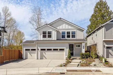 7421 NE 203rd St #7, Kenmore, WA 98028