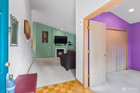 Entry Way - 11925 9th Ave W, Everett, WA 98204 photo 1 of 1