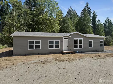 19270 Division Ave NE, Suquamish, WA 98392