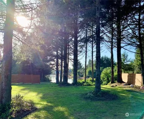 599 Makah Ave SE, Ocean Shores, WA 98569