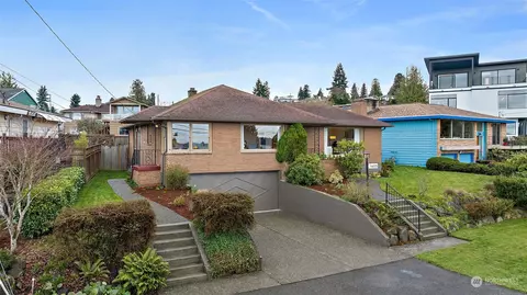 7603 S Sunnycrest Rd, Seattle, WA 98178