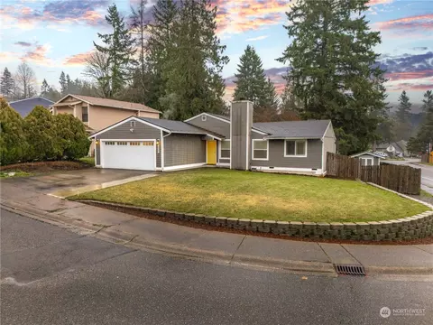 19901 SE 266th St, Covington, WA 98042