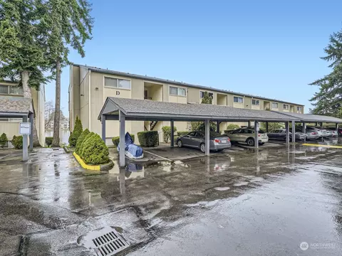 31003 14 Ave S #D4, Federal Way, WA 98003