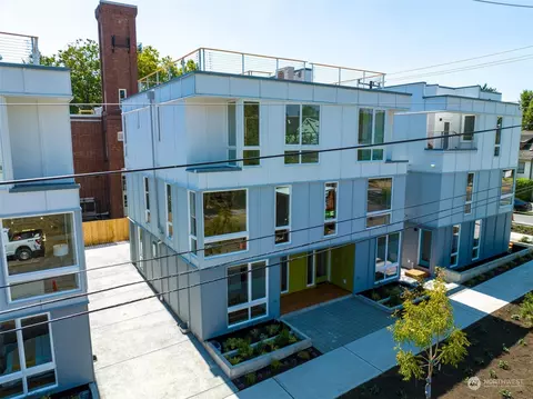 1809 E Columbia St, Seattle, WA 98122