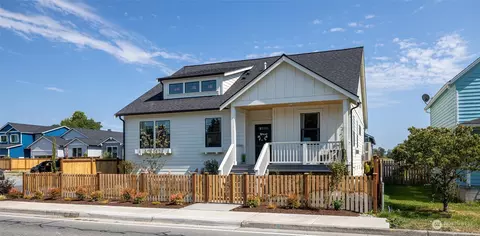 407 Maple Ave, La Conner, WA 98257