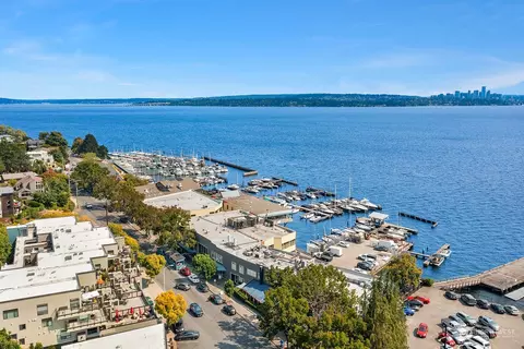 121 Lakeside Ave #204, Seattle, WA 98122