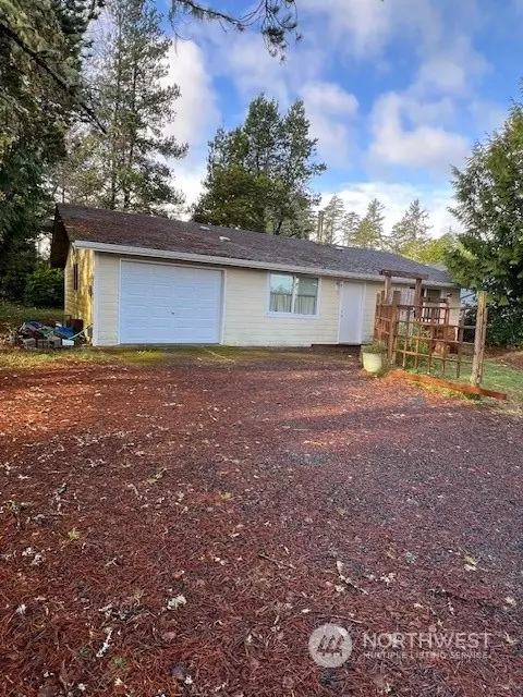 365 Ponderosa Loop NE, Ocean Shores, WA 98569