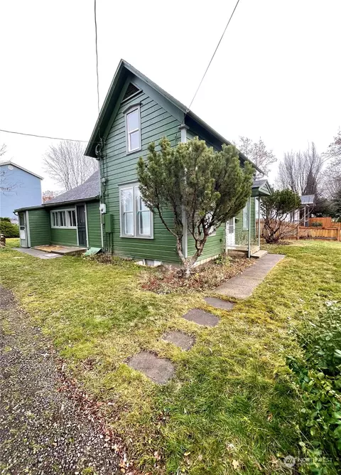 711 S 4th St, Dayton, WA 99328