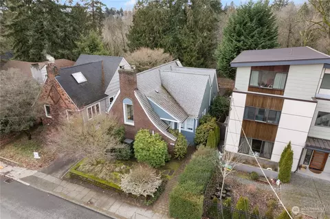 5703 25th Ave NE, Seattle, WA 98105