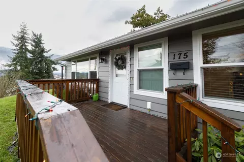 175 SE 3rd St, Chehalis, WA 98532 photo 2