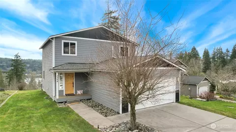 2344 Sand Dollar Rd W, Bremerton, WA 98312