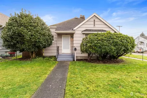 1745 4th St, Bremerton, WA 98337