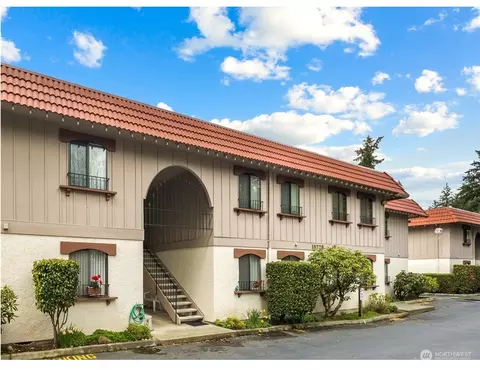 15705 NE 18th St #7G, Bellevue, WA 98008
