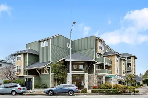 3150 W Government Way #302, Seattle, WA 98199