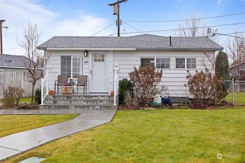 1405 Tunis, Richland, WA 99354
